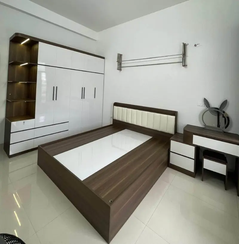 Chú rể có được nằm ngủ giường cưới trước hay không