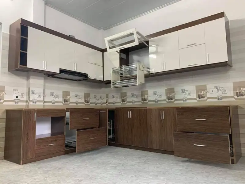 Xưởng đóng tủ bếp nhựa Ecoplast theo yêu cầu tại khu vực Long Biên